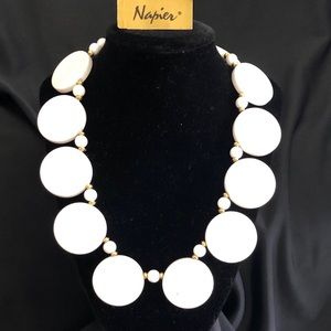 White disc Napier necklace